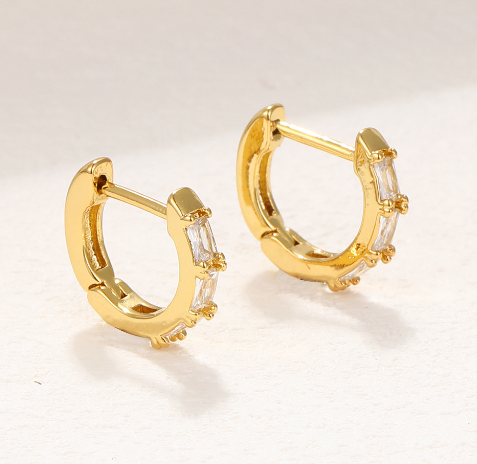 Geometric Crystal Hoop Earrings 18K, detail view