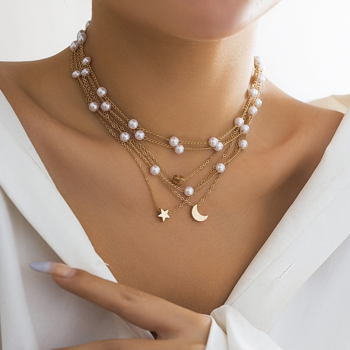 London Necklace 3-Piece Set – Layered Pearl and Star Necklace