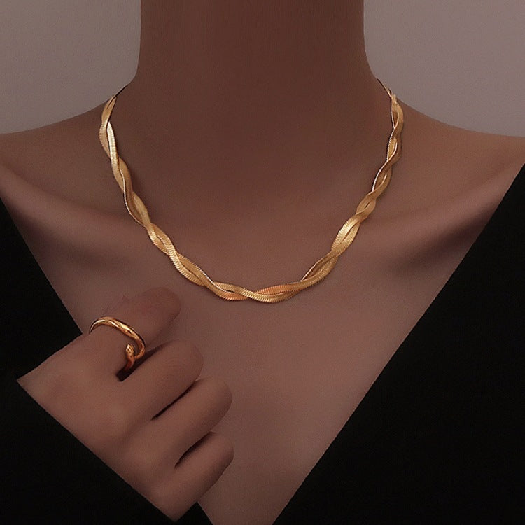 Double Blade Chain necklace, gold tone, front view