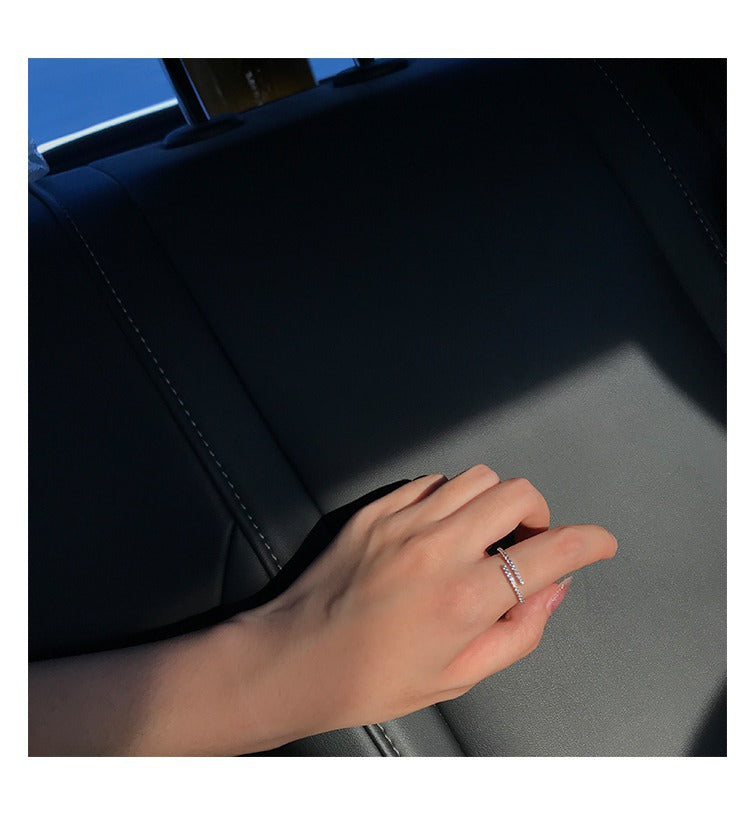 Lestial Elegance Ring – Geometric Minimalist Design