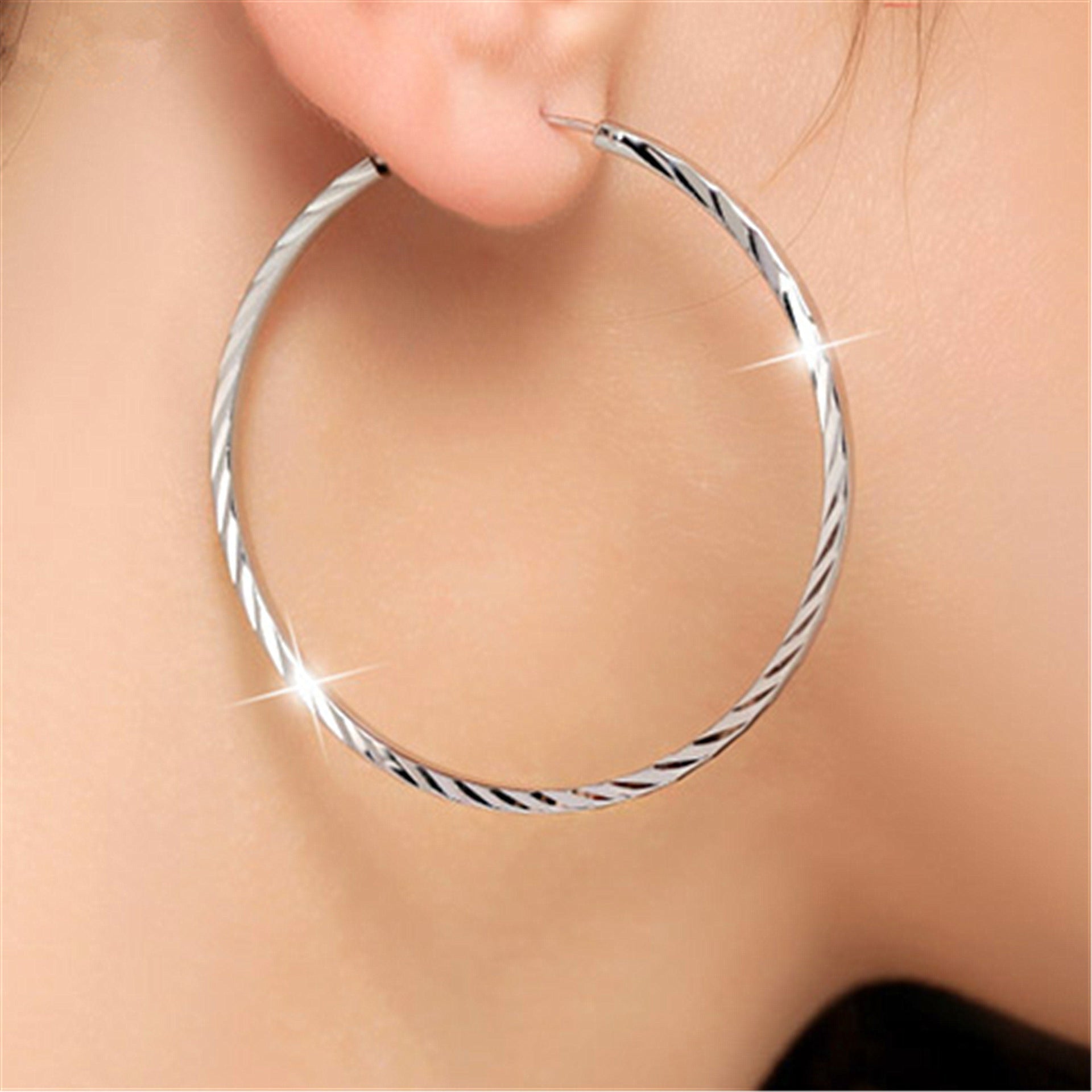 Bold Arc Hoop Earrings - Auricelia