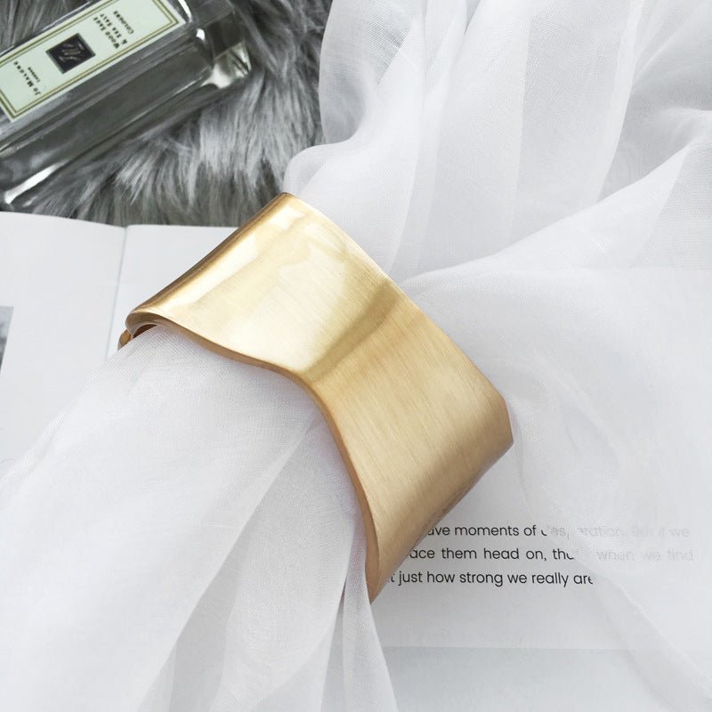 Wide Band Bracelet - Auricelia